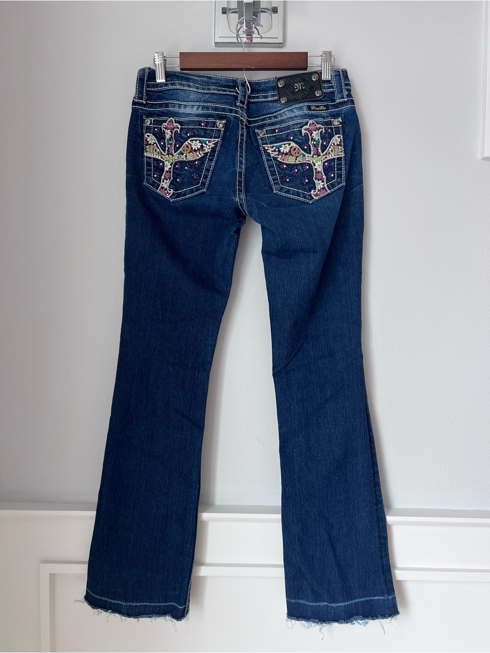 Dark Blue Embroidered Back-Pocket Women’s Jeans